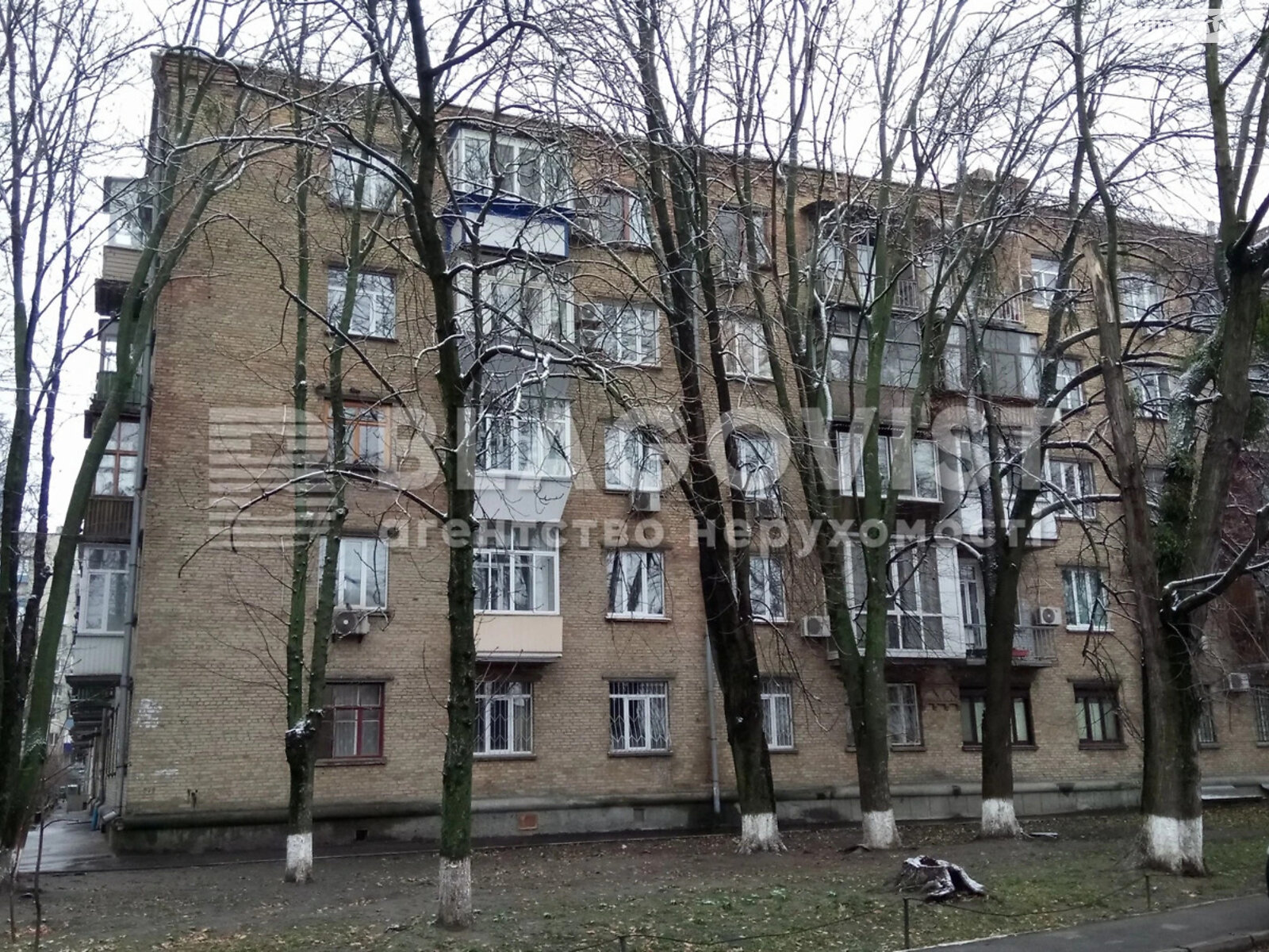 Продажа однокомнатной квартиры в Киеве, на спуск Печерский 18, район Печерск фото 1 Продажа однокомнатной квартиры в Киеве, на спуск Печерский 18, район Печерск фото 1