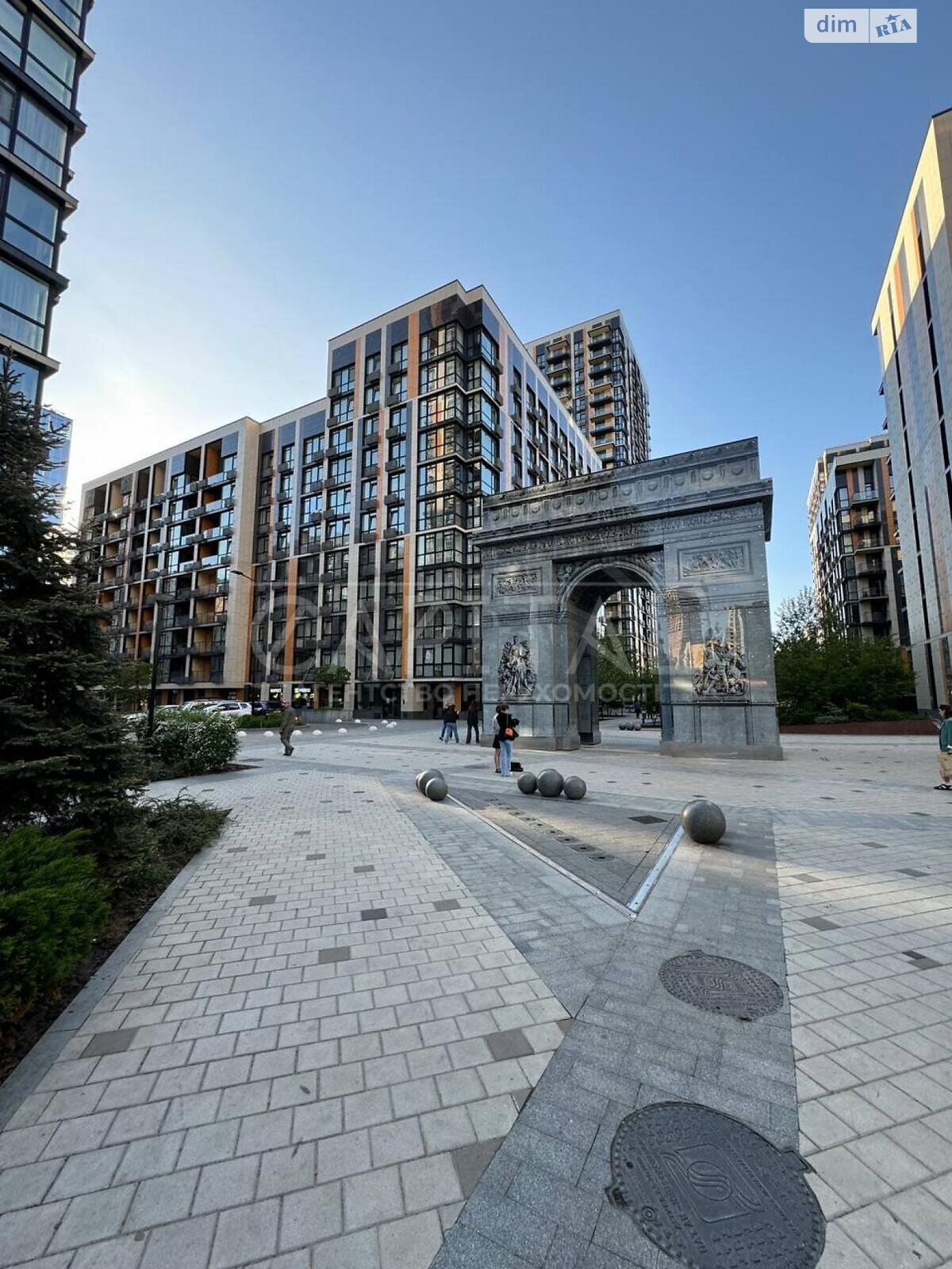 Продаж трикімнатної квартири в Києві, на вул. Предславинська 44, район Печерськ фото 1 Продаж трикімнатної квартири в Києві, на вул. Предславинська 44, район Печерськ фото 1