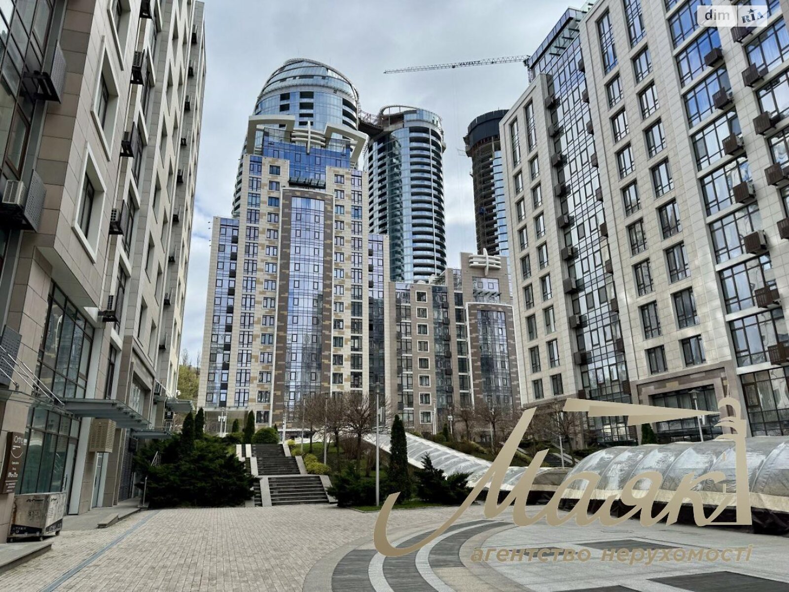 Продажа пятикомнатной квартиры в Киеве, на ул. Саперное Поле 5А, район Печерск фото 1 Продажа пятикомнатной квартиры в Киеве, на ул. Саперное Поле 5А, район Печерск фото 1