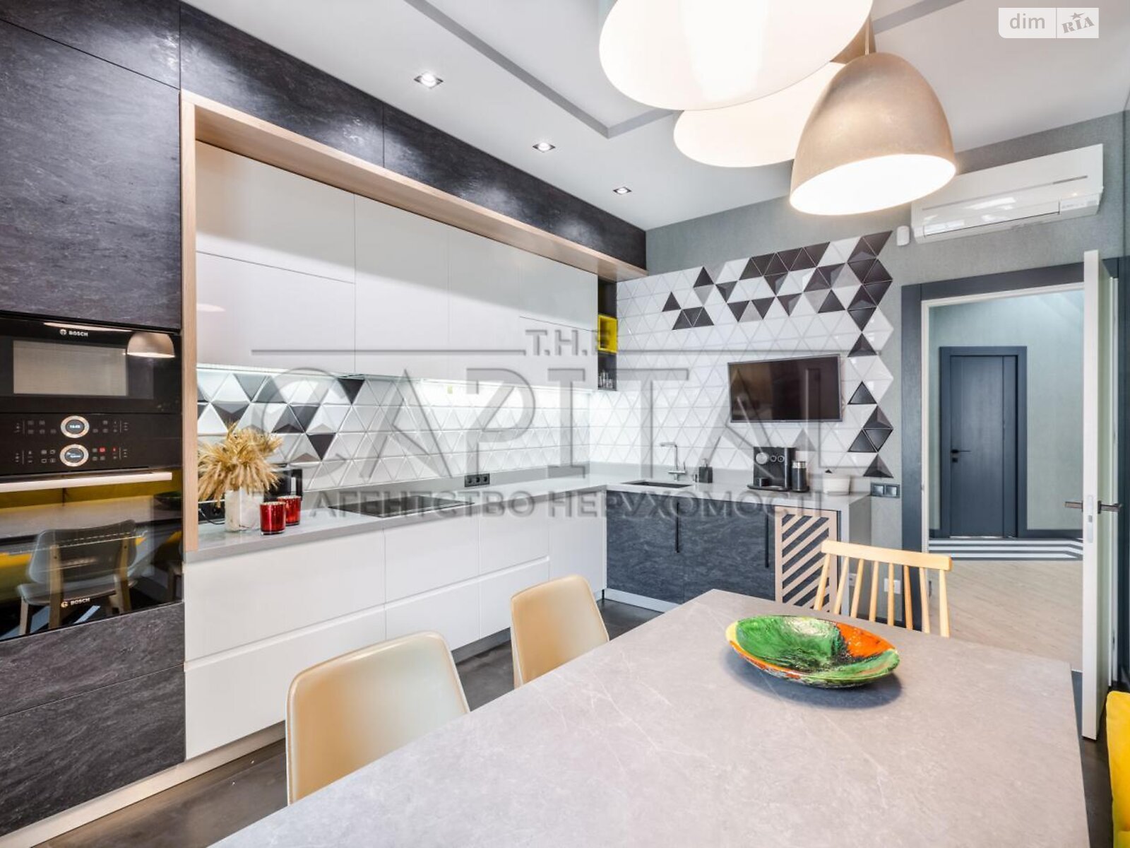 Продажа трехкомнатной квартиры в Киеве, на ул. Саперное Поле 12, район Печерск фото 1 Продажа трехкомнатной квартиры в Киеве, на ул. Саперное Поле 12, район Печерск фото 1