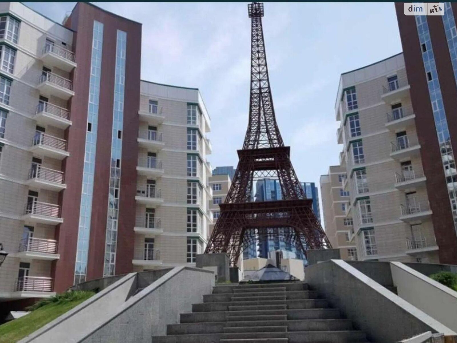 Продажа трехкомнатной квартиры в Киеве, на ул. Саперное Поле 12, район Печерск фото 1 Продажа трехкомнатной квартиры в Киеве, на ул. Саперное Поле 12, район Печерск фото 1