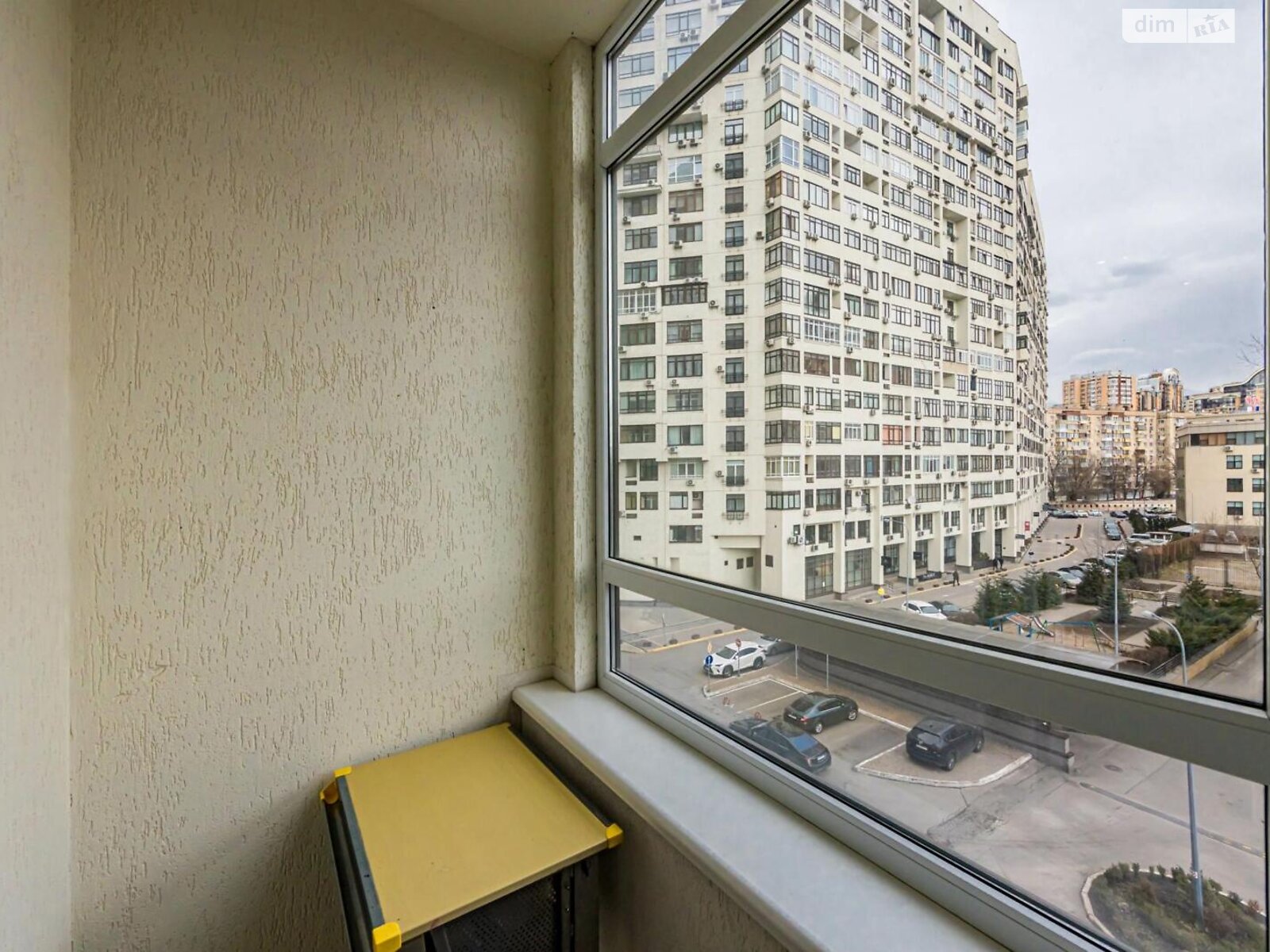 Продажа трехкомнатной квартиры в Киеве, на ул. Коновальца Евгения 44А, район Печерск фото 1