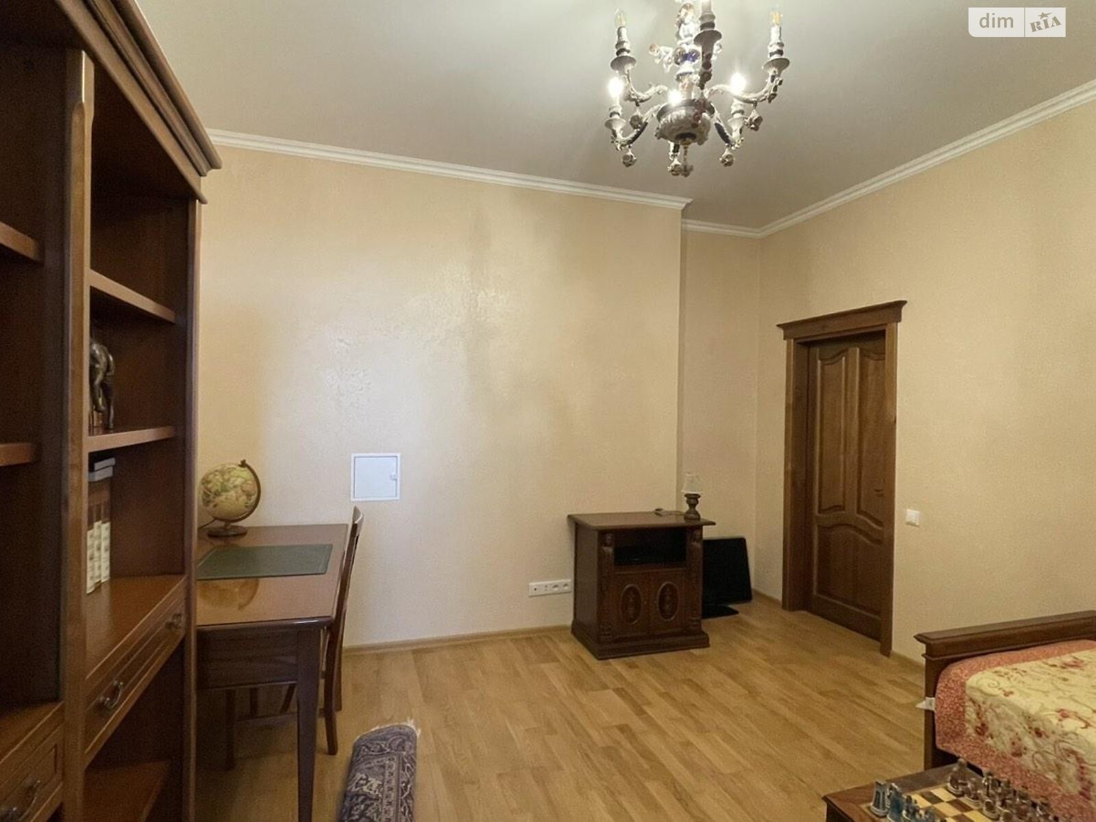 Продаж трикімнатної квартири в Києві, на вул. Коновальця Євгена 44А, район Печерськ фото 3 Продаж трикімнатної квартири в Києві, на вул. Коновальця Євгена 44А, район Печерськ фото 3