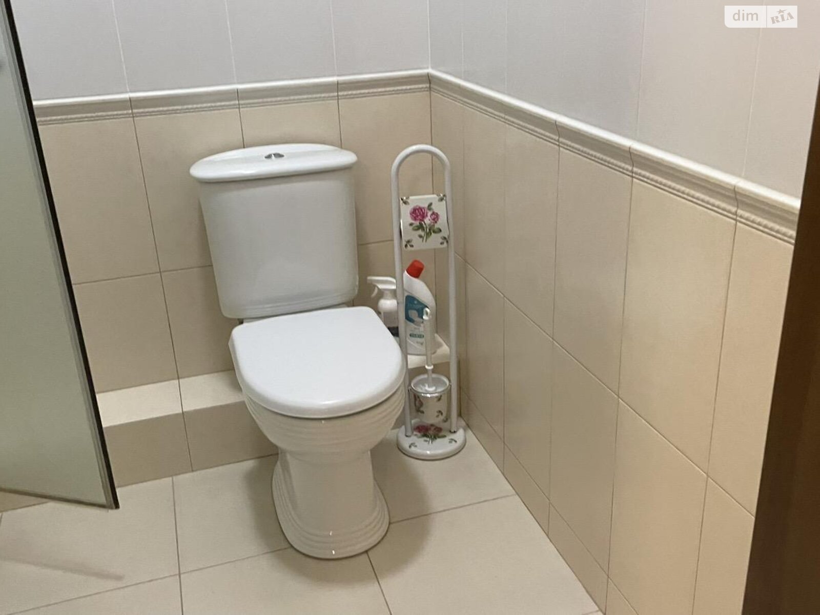 Продаж трикімнатної квартири в Києві, на вул. Коновальця Євгена 44А, район Печерськ фото 3 Продаж трикімнатної квартири в Києві, на вул. Коновальця Євгена 44А, район Печерськ фото 3