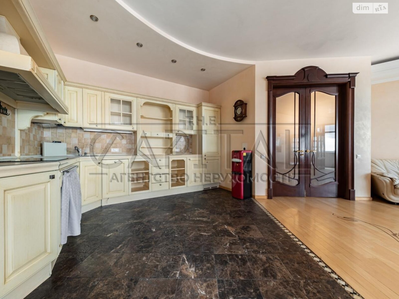 Продажа двухкомнатной квартиры в Киеве, на ул. Старонаводницкая 6Б, район Печерск фото 1 Продажа двухкомнатной квартиры в Киеве, на ул. Старонаводницкая 6Б, район Печерск фото 1