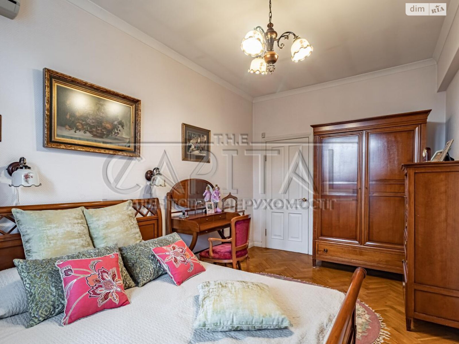 Продажа трехкомнатной квартиры в Киеве, на ул. Цитадельная 6, район Печерск фото 1 Продажа трехкомнатной квартиры в Киеве, на ул. Цитадельная 6, район Печерск фото 1
