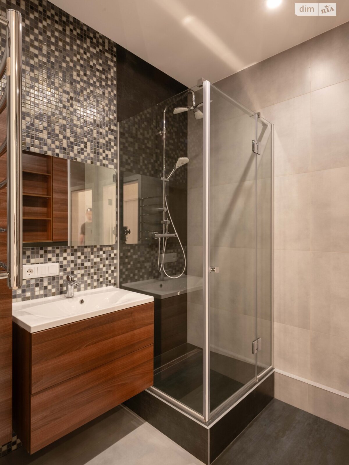 Продаж чотирикімнатної квартири в Києві, на вул. Василя Тютюнника 53, район Печерськ фото 1 Продаж чотирикімнатної квартири в Києві, на вул. Василя Тютюнника 53, район Печерськ фото 1