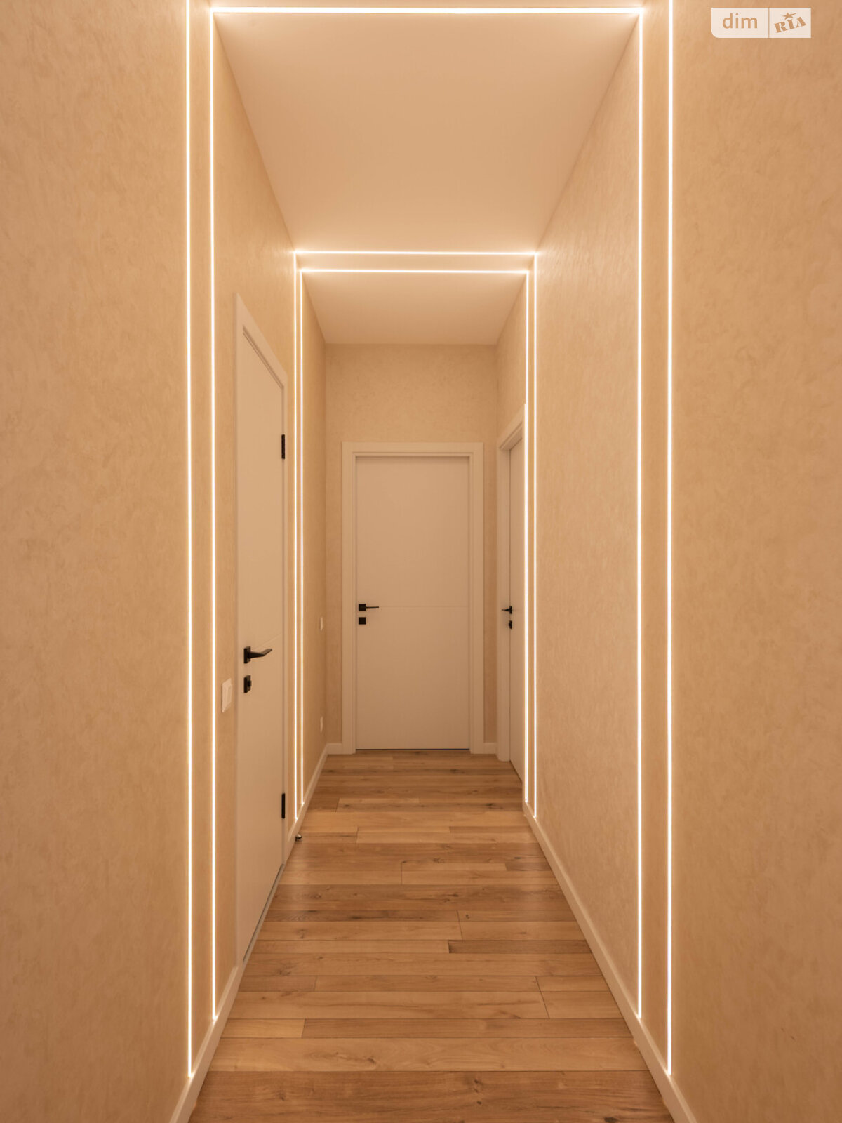 Продаж чотирикімнатної квартири в Києві, на вул. Василя Тютюнника 53, район Печерськ фото 1 Продаж чотирикімнатної квартири в Києві, на вул. Василя Тютюнника 53, район Печерськ фото 1