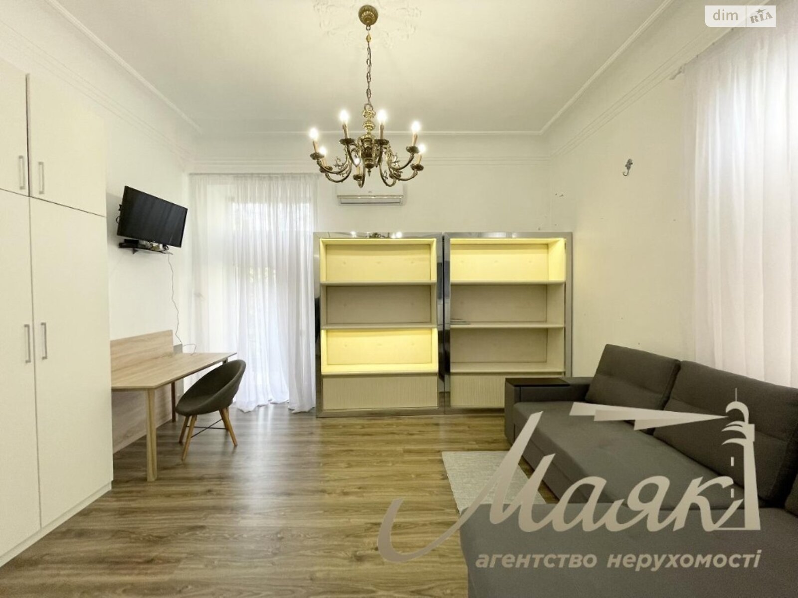 Продажа однокомнатной квартиры в Киеве, на ул. Заньковецкой 6, район Печерск фото 1 Продажа однокомнатной квартиры в Киеве, на ул. Заньковецкой 6, район Печерск фото 1