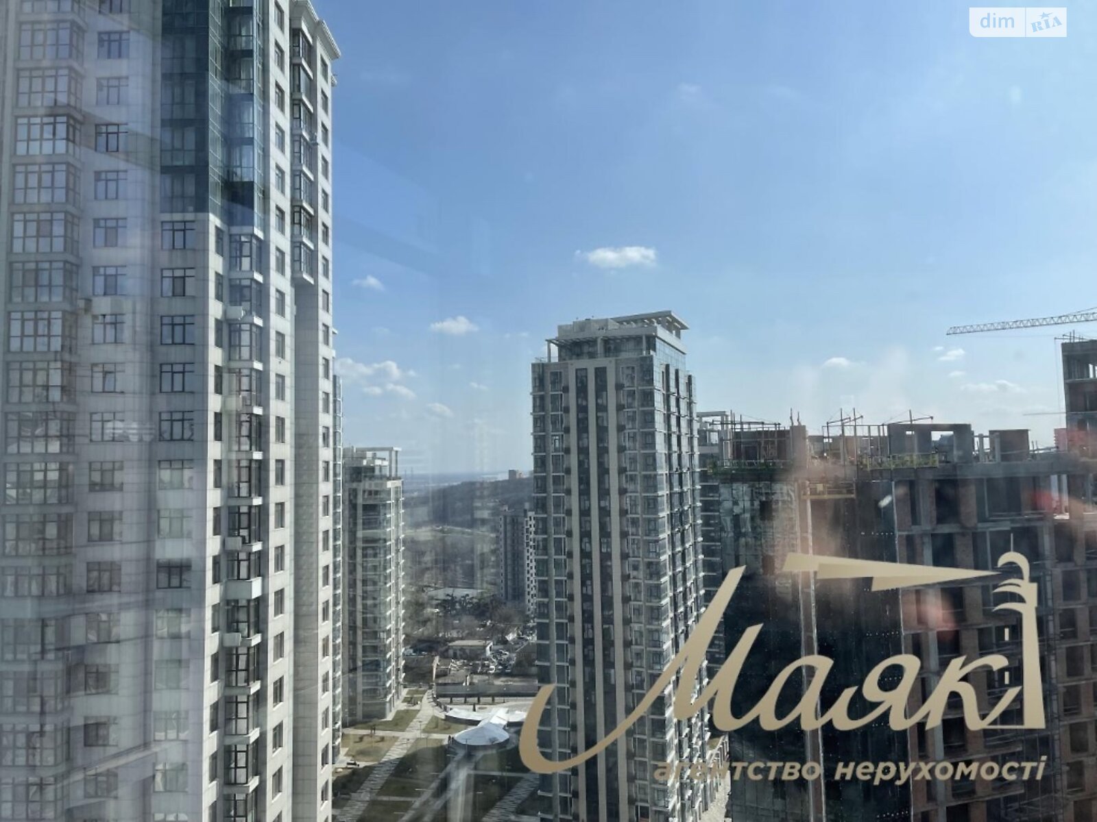 Продаж трикімнатної квартири в Києві, на вул. Андрія Верхогляда 7, район Печерський фото 1 Продаж трикімнатної квартири в Києві, на вул. Андрія Верхогляда 7, район Печерський фото 1