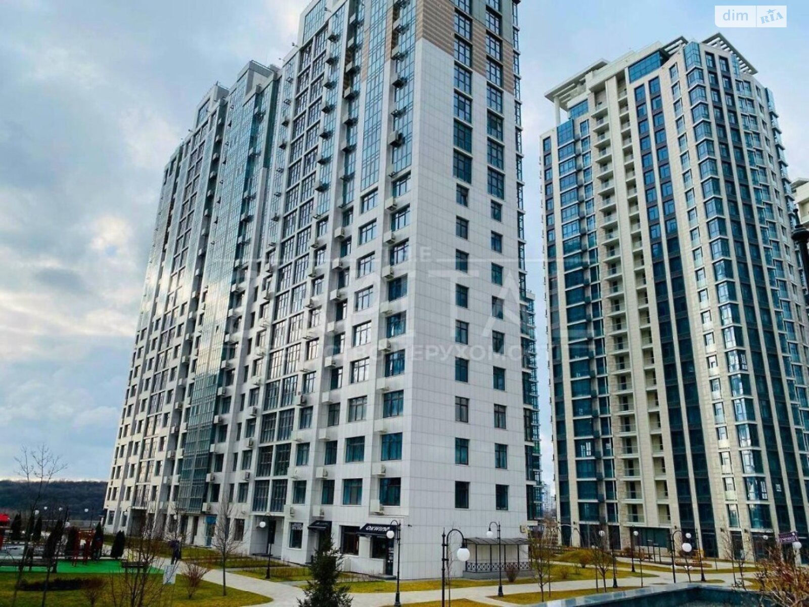 Продаж п`ятикімнатної квартири в Києві, на вул. Андрія Верхогляда, район Печерський фото 1 Продаж п`ятикімнатної квартири в Києві, на вул. Андрія Верхогляда, район Печерський фото 1