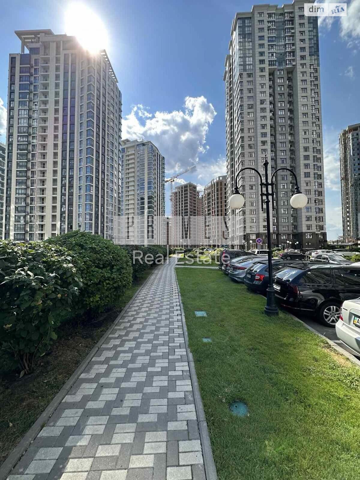 Продажа четырехкомнатной квартиры в Киеве, на ул. Андрея Верхогляда 1-20, район Печерский фото 1 Продажа четырехкомнатной квартиры в Киеве, на ул. Андрея Верхогляда 1-20, район Печерский фото 1