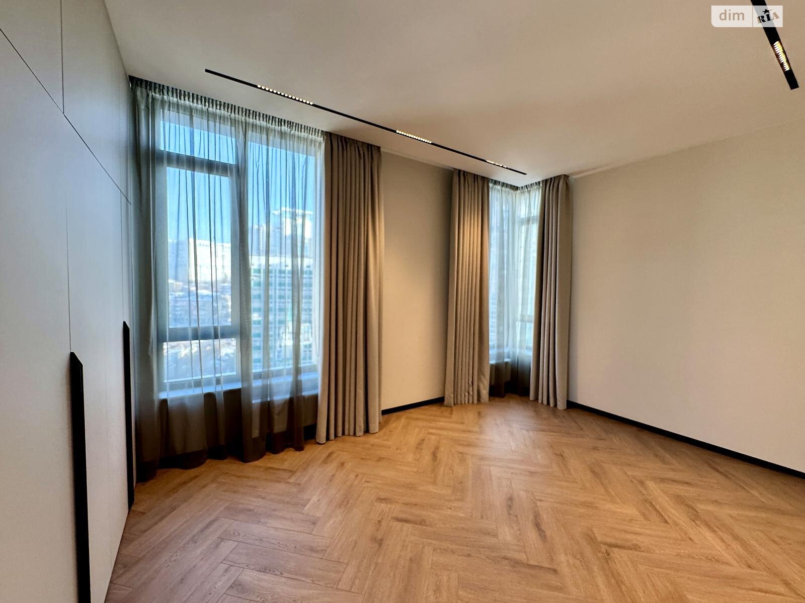 Продажа трехкомнатной квартиры в Киеве, на ул. Василия Тютюнника 39/2, район Печерский фото 1 Продажа трехкомнатной квартиры в Киеве, на ул. Василия Тютюнника 39/2, район Печерский фото 1