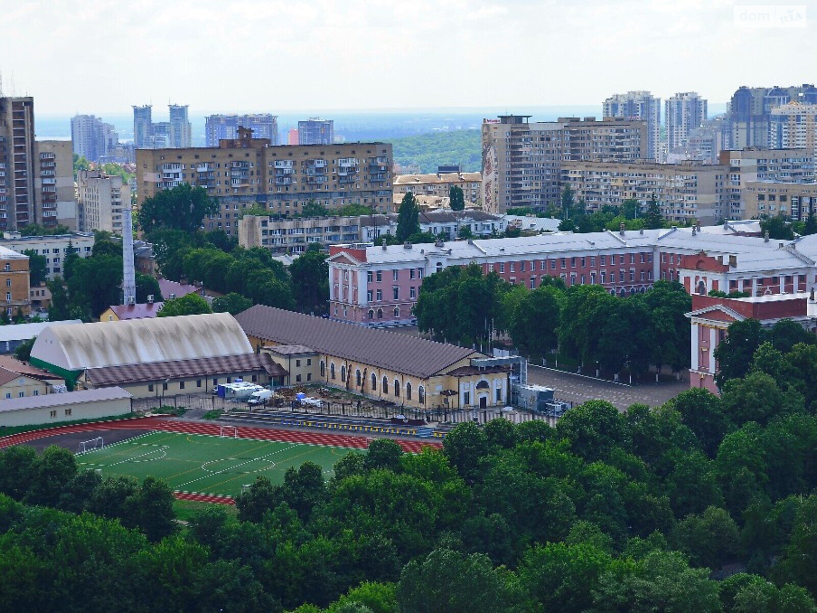 Продаж трикімнатної квартири в Києві, на Старонаводницкая 6Б, район Печерський фото 1