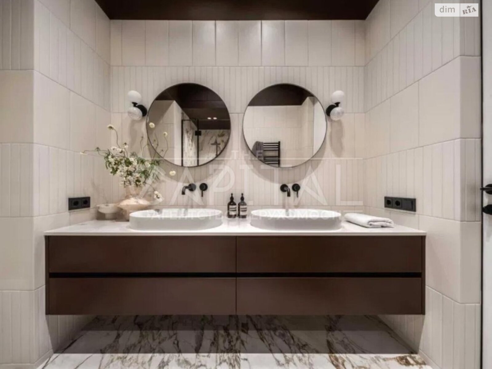 Продажа четырехкомнатной квартиры в Киеве, на ул. Архитектора Городецкого, район Печерский фото 1