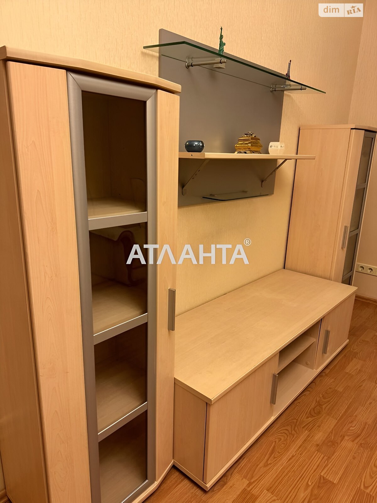 Продажа двухкомнатной квартиры в Киеве, на пер. Арсенальный 5, район Печерский фото 1 Продажа двухкомнатной квартиры в Киеве, на пер. Арсенальный 5, район Печерский фото 1