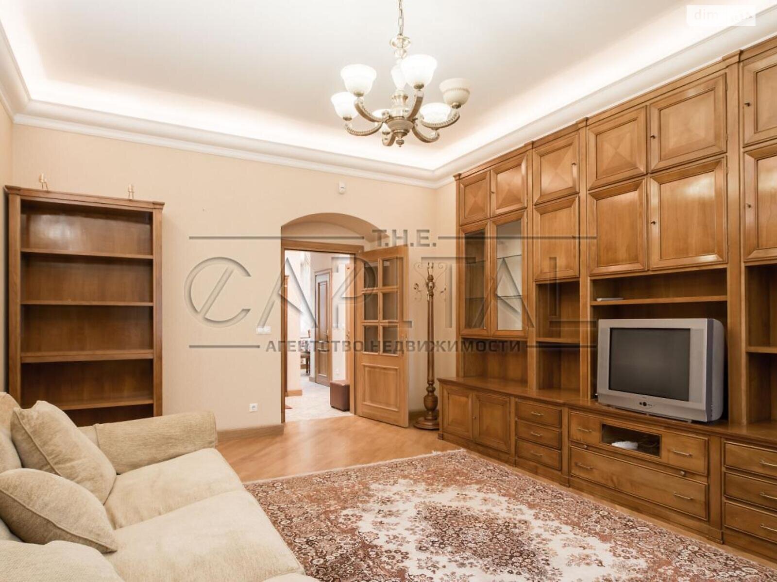 Продаж двокімнатної квартири в Києві, на вул. Банкова 1/10, район Печерський фото 1 Продаж двокімнатної квартири в Києві, на вул. Банкова 1/10, район Печерський фото 1