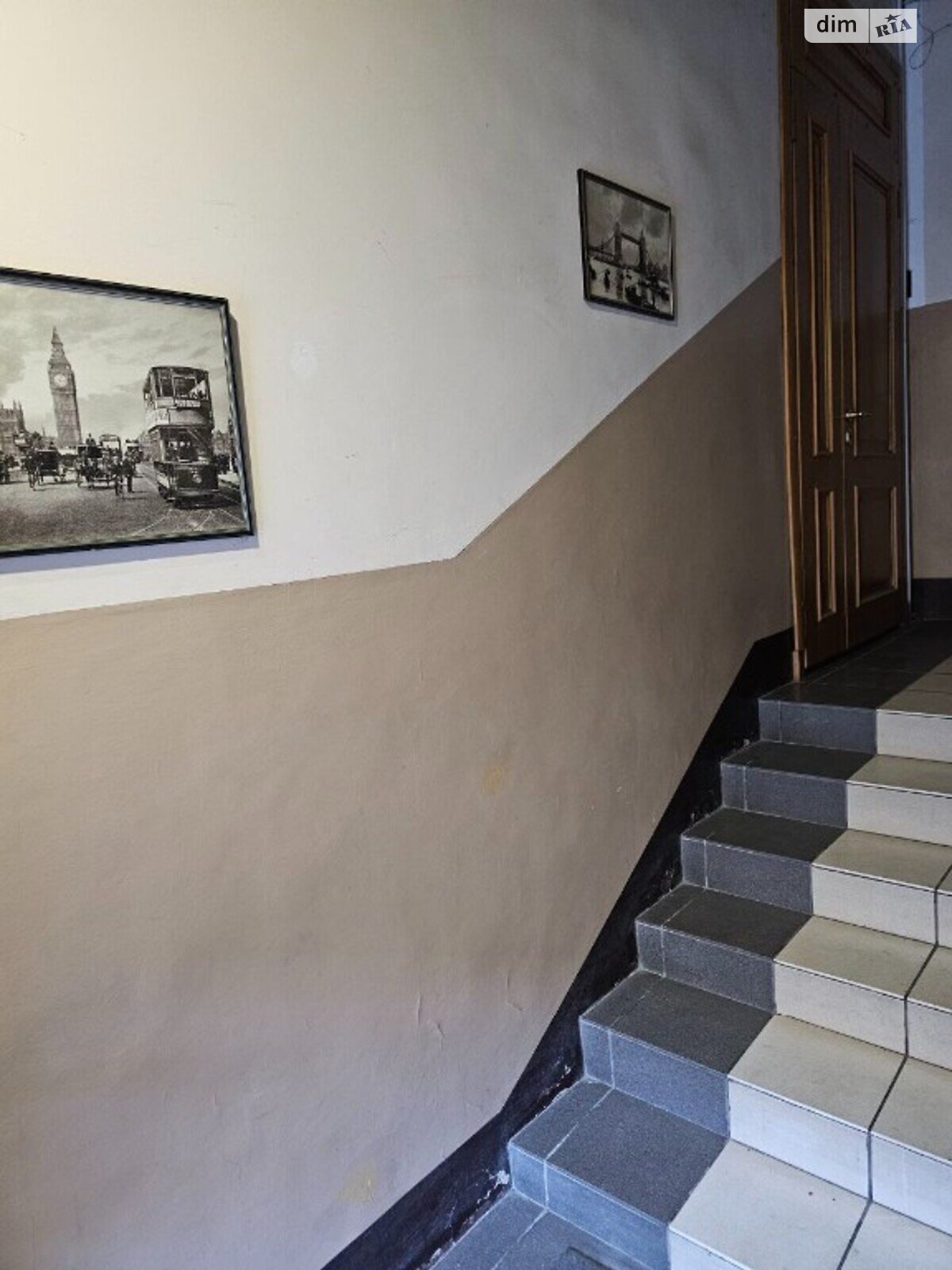 Продажа двухкомнатной квартиры в Киеве, на ул. Банковая 1/10, район Печерский фото 1 Продажа двухкомнатной квартиры в Киеве, на ул. Банковая 1/10, район Печерский фото 1
