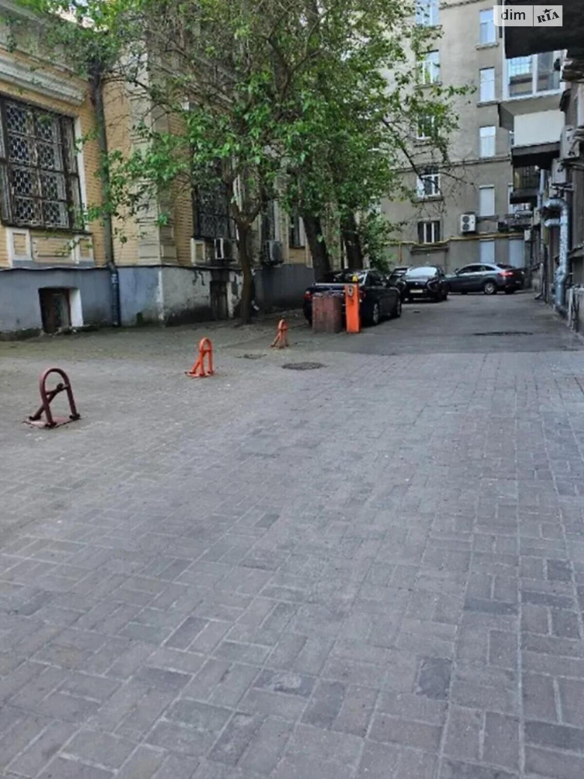 Продаж двокімнатної квартири в Києві, на вул. Банкова 1/10, район Печерський фото 1 Продаж двокімнатної квартири в Києві, на вул. Банкова 1/10, район Печерський фото 1