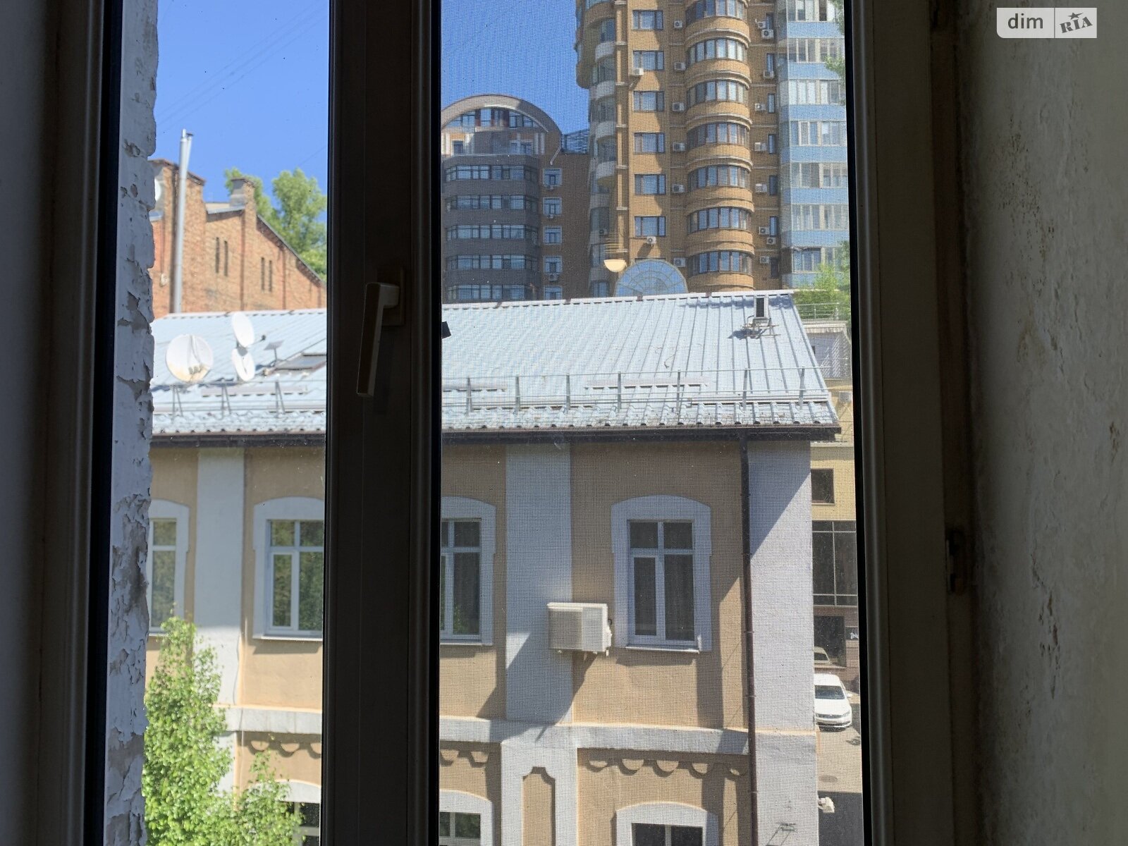 Продаж двокімнатної квартири в Києві, на вул. Басейна 7, район Печерський фото 1