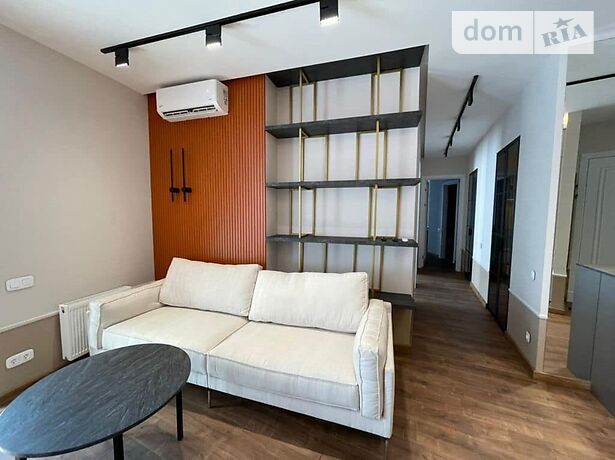 Продажа четырехкомнатной квартиры в Киеве, на ул. Бусловская 12, район Печерский фото 1 Продажа четырехкомнатной квартиры в Киеве, на ул. Бусловская 12, район Печерский фото 1