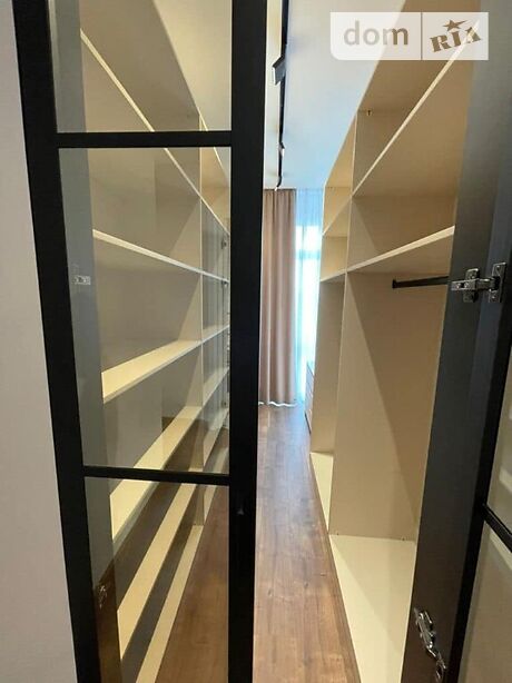 Продажа четырехкомнатной квартиры в Киеве, на ул. Бусловская 12, район Печерский фото 1 Продажа четырехкомнатной квартиры в Киеве, на ул. Бусловская 12, район Печерский фото 1