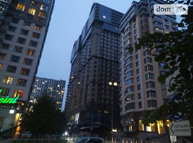 Продажа трехкомнатной квартиры в Киеве, на ул. Драгомирова район Печерский фото 1 Продажа трехкомнатной квартиры в Киеве, на ул. Драгомирова район Печерский фото 1