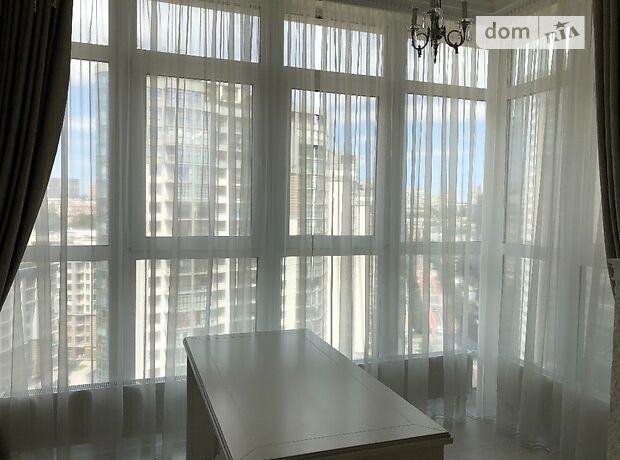 Продажа пятикомнатной квартиры в Киеве, на ул. Драгомирова, район Печерский фото 1 Продажа пятикомнатной квартиры в Киеве, на ул. Драгомирова, район Печерский фото 1
