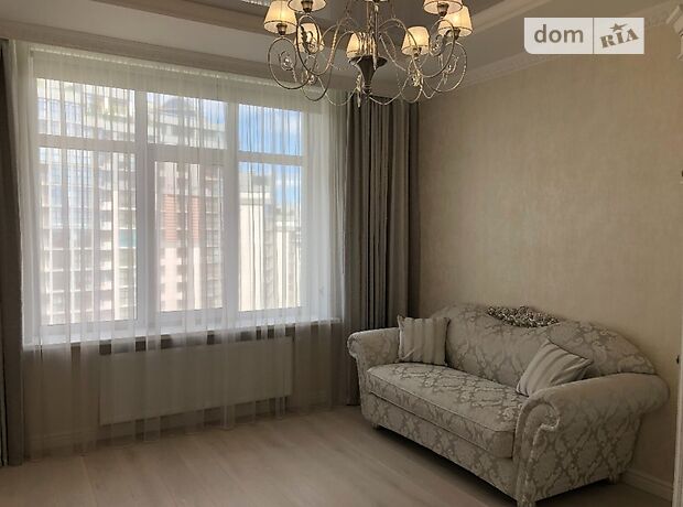 Продажа пятикомнатной квартиры в Киеве, на ул. Драгомирова, район Печерский фото 1 Продажа пятикомнатной квартиры в Киеве, на ул. Драгомирова, район Печерский фото 1