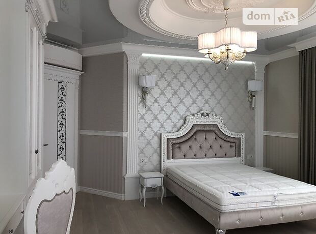 Продажа пятикомнатной квартиры в Киеве, на ул. Драгомирова, район Печерский фото 1 Продажа пятикомнатной квартиры в Киеве, на ул. Драгомирова, район Печерский фото 1