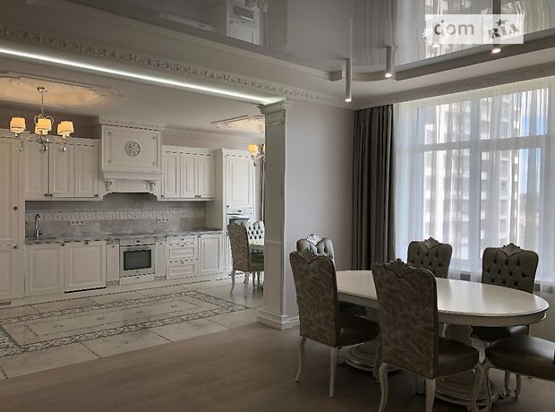 Продажа пятикомнатной квартиры в Киеве, на ул. Драгомирова, район Печерский фото 1 Продажа пятикомнатной квартиры в Киеве, на ул. Драгомирова, район Печерский фото 1