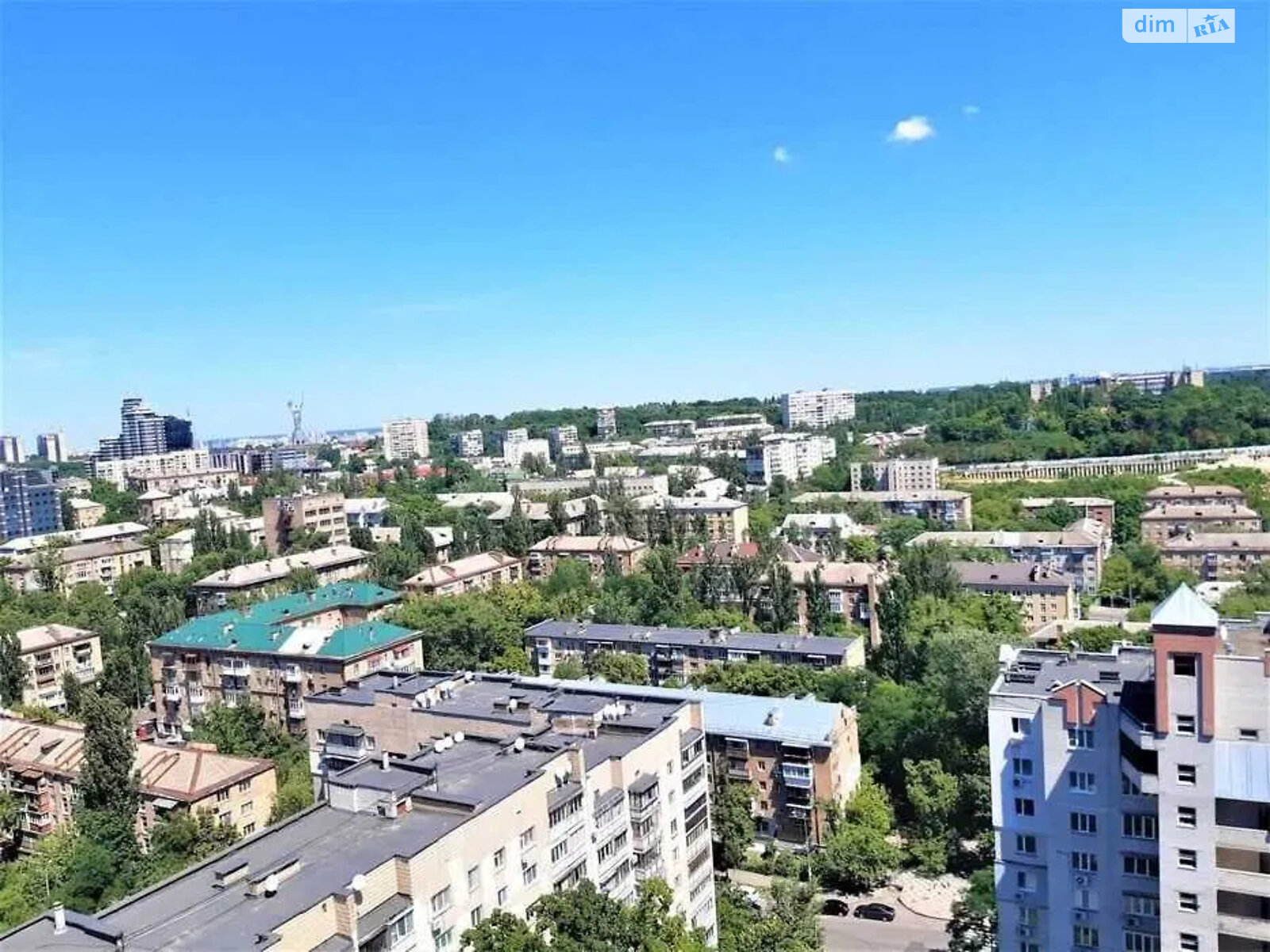 Продаж чотирикімнатної квартири в Києві, на вул. Андрія Верхогляда 2А, район Печерський фото 1