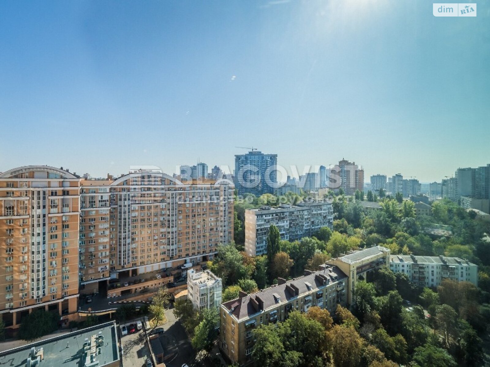 Продажа четырехкомнатной квартиры в Киеве, на ул. Деловая 2А, район Печерский фото 1