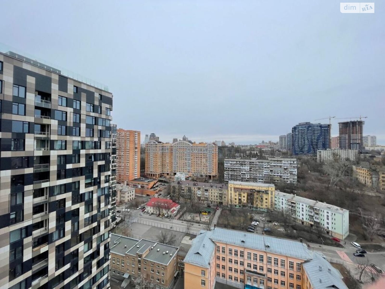 Продажа однокомнатной квартиры в Киеве, на ул. Деловая 2А, район Печерский фото 1