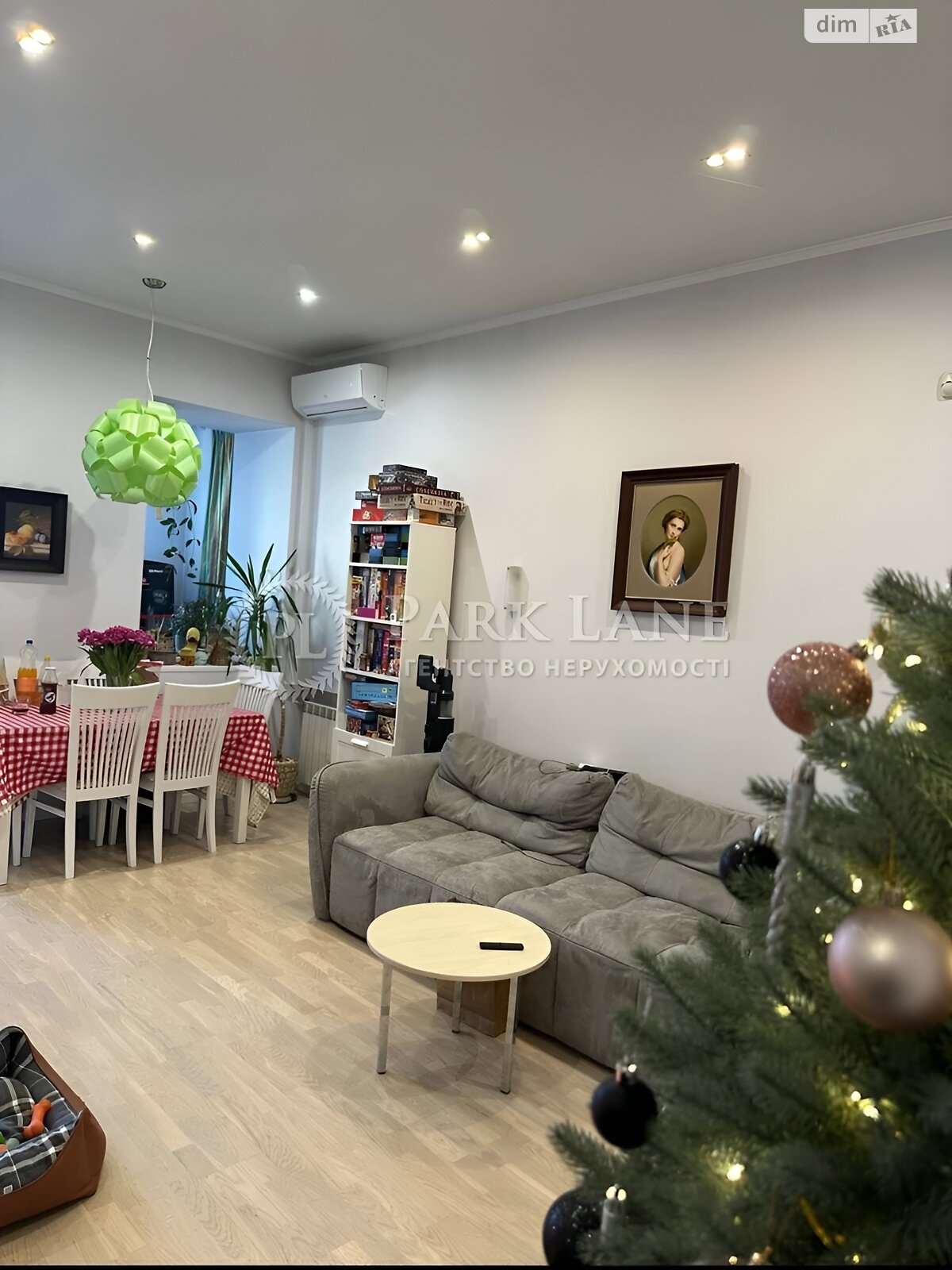 Продаж трикімнатної квартири в Києві, на вул. Ділова 22, район Печерський фото 1 Продаж трикімнатної квартири в Києві, на вул. Ділова 22, район Печерський фото 1
