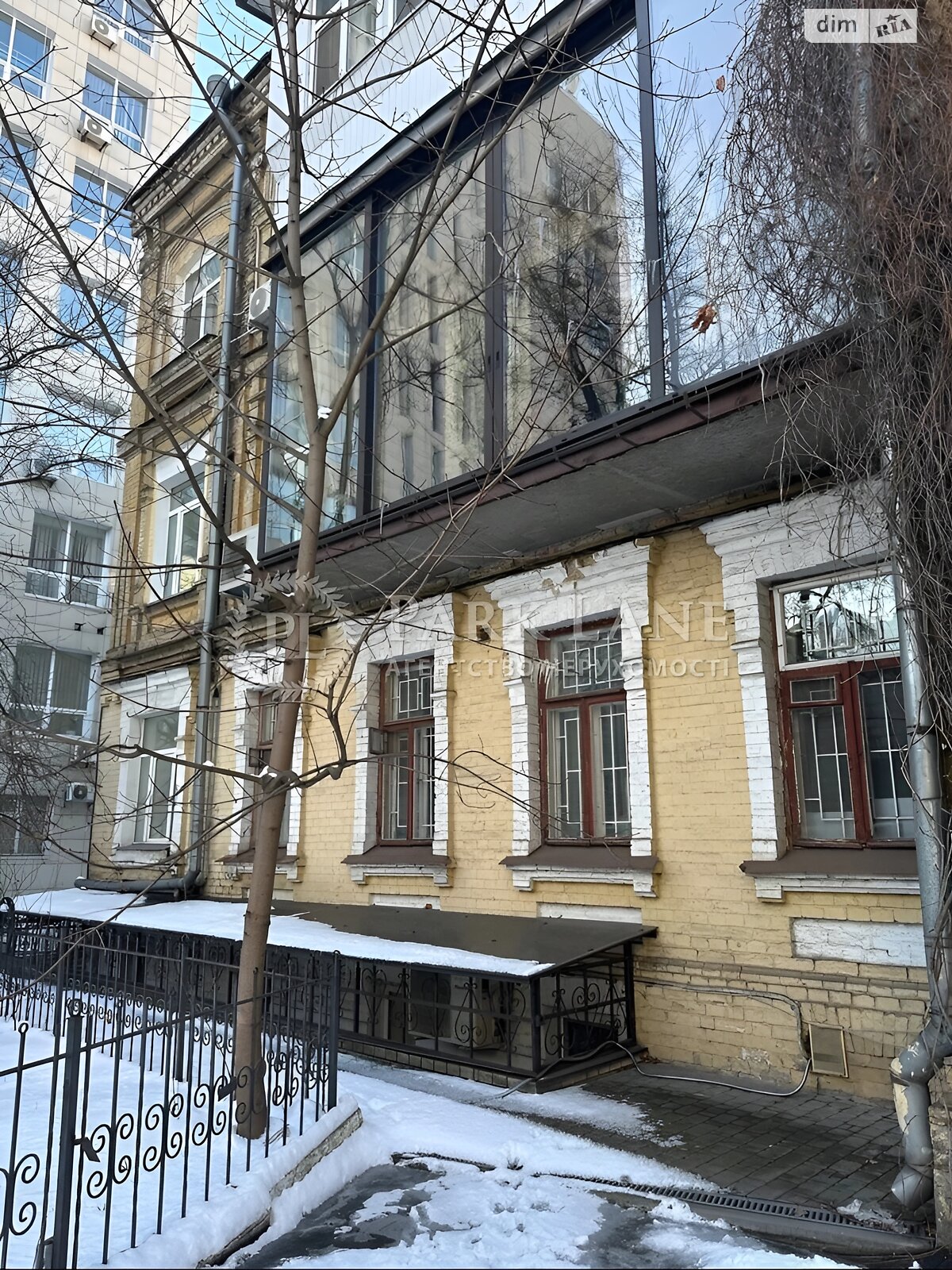Продаж трикімнатної квартири в Києві, на вул. Ділова 22, район Печерський фото 1 Продаж трикімнатної квартири в Києві, на вул. Ділова 22, район Печерський фото 1