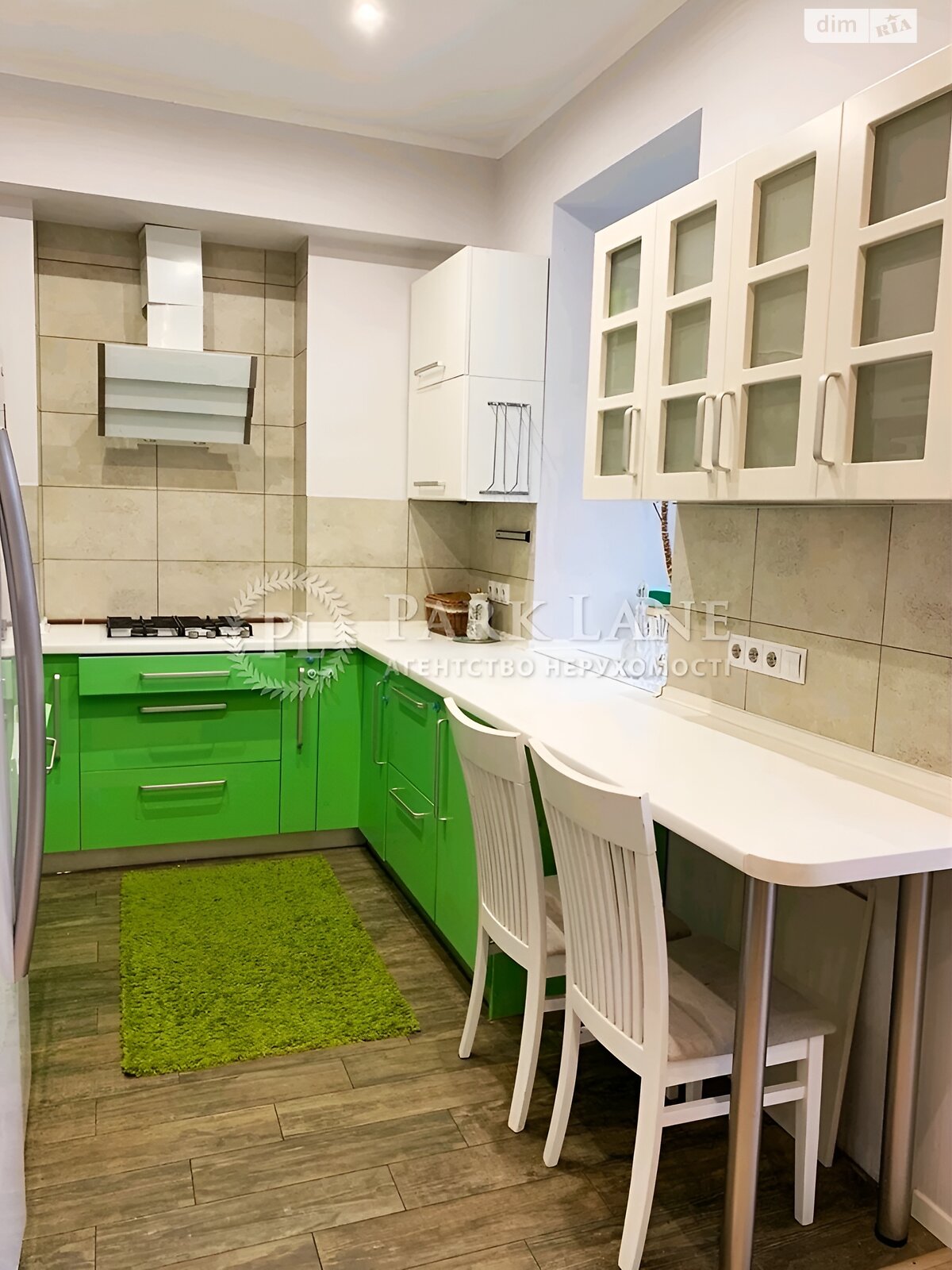Продаж трикімнатної квартири в Києві, на вул. Ділова 22, район Печерський фото 1 Продаж трикімнатної квартири в Києві, на вул. Ділова 22, район Печерський фото 1