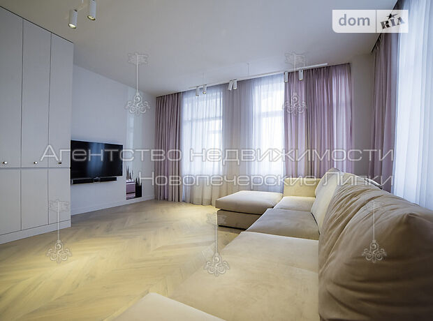 Продажа трехкомнатной квартиры в Киеве, на ул. Драгомирова 17 район Печерский фото 1 Продажа трехкомнатной квартиры в Киеве, на ул. Драгомирова 17 район Печерский фото 1