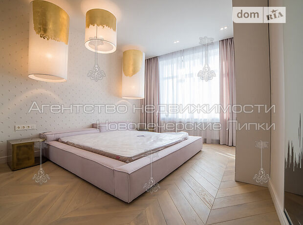 Продажа трехкомнатной квартиры в Киеве, на ул. Драгомирова 17 район Печерский фото 1 Продажа трехкомнатной квартиры в Киеве, на ул. Драгомирова 17 район Печерский фото 1