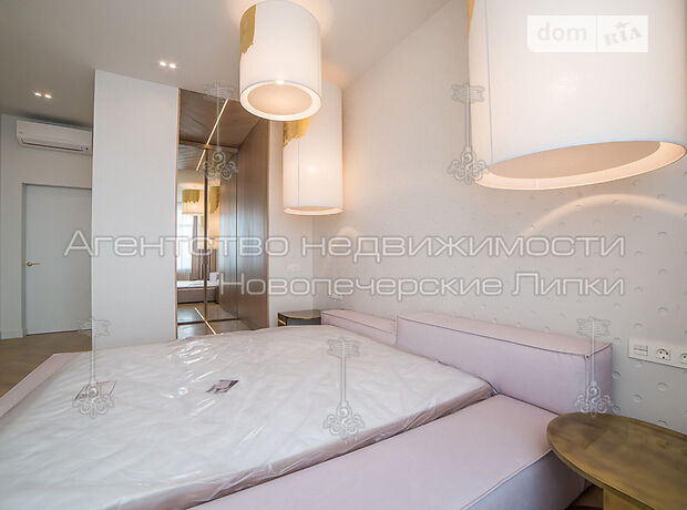 Продажа трехкомнатной квартиры в Киеве, на ул. Драгомирова 17 район Печерский фото 1 Продажа трехкомнатной квартиры в Киеве, на ул. Драгомирова 17 район Печерский фото 1