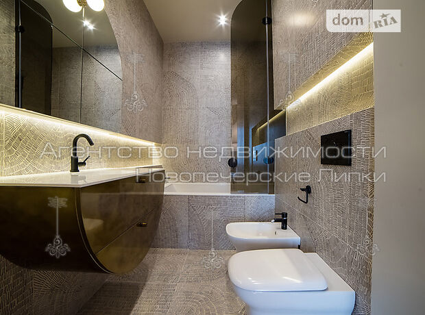 Продажа трехкомнатной квартиры в Киеве, на ул. Драгомирова 17 район Печерский фото 1 Продажа трехкомнатной квартиры в Киеве, на ул. Драгомирова 17 район Печерский фото 1