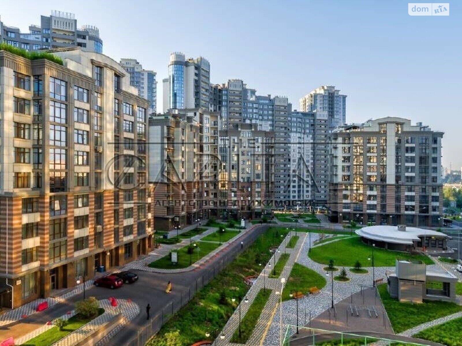 Продажа трехкомнатной квартиры в Киеве, на ул. Андрея Верхогляда, район Печерский фото 1 Продажа трехкомнатной квартиры в Киеве, на ул. Андрея Верхогляда, район Печерский фото 1