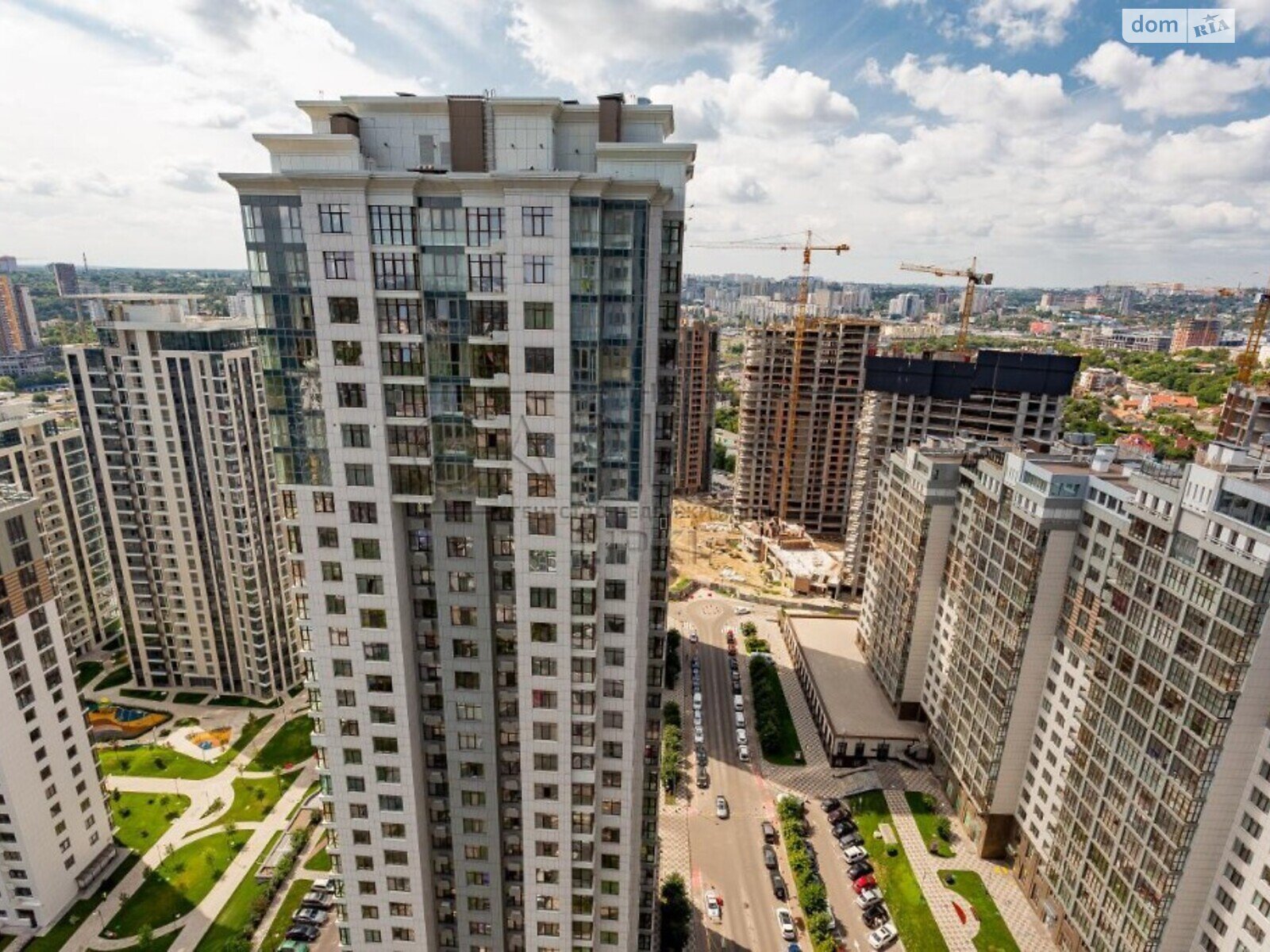 Продаж чотирикімнатної квартири в Києві, на вул. Андрія Верхогляда, район Печерський фото 1 Продаж чотирикімнатної квартири в Києві, на вул. Андрія Верхогляда, район Печерський фото 1