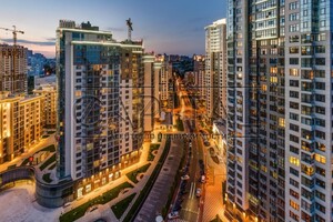 Продажа четырехкомнатной квартиры в Киеве, на ул. Андрея Верхогляда, район Печерский фото 2