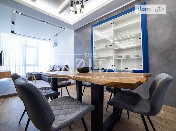 Продажа трехкомнатной квартиры в Киеве, на ул. Драгомирова 2а, район Печерский фото 1 Продажа трехкомнатной квартиры в Киеве, на ул. Драгомирова 2а, район Печерский фото 1