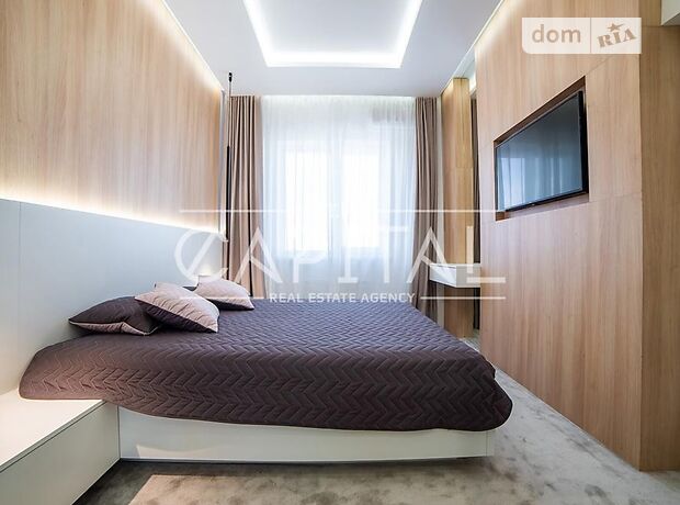 Продажа трехкомнатной квартиры в Киеве, на ул. Драгомирова 2а, район Печерский фото 1 Продажа трехкомнатной квартиры в Киеве, на ул. Драгомирова 2а, район Печерский фото 1