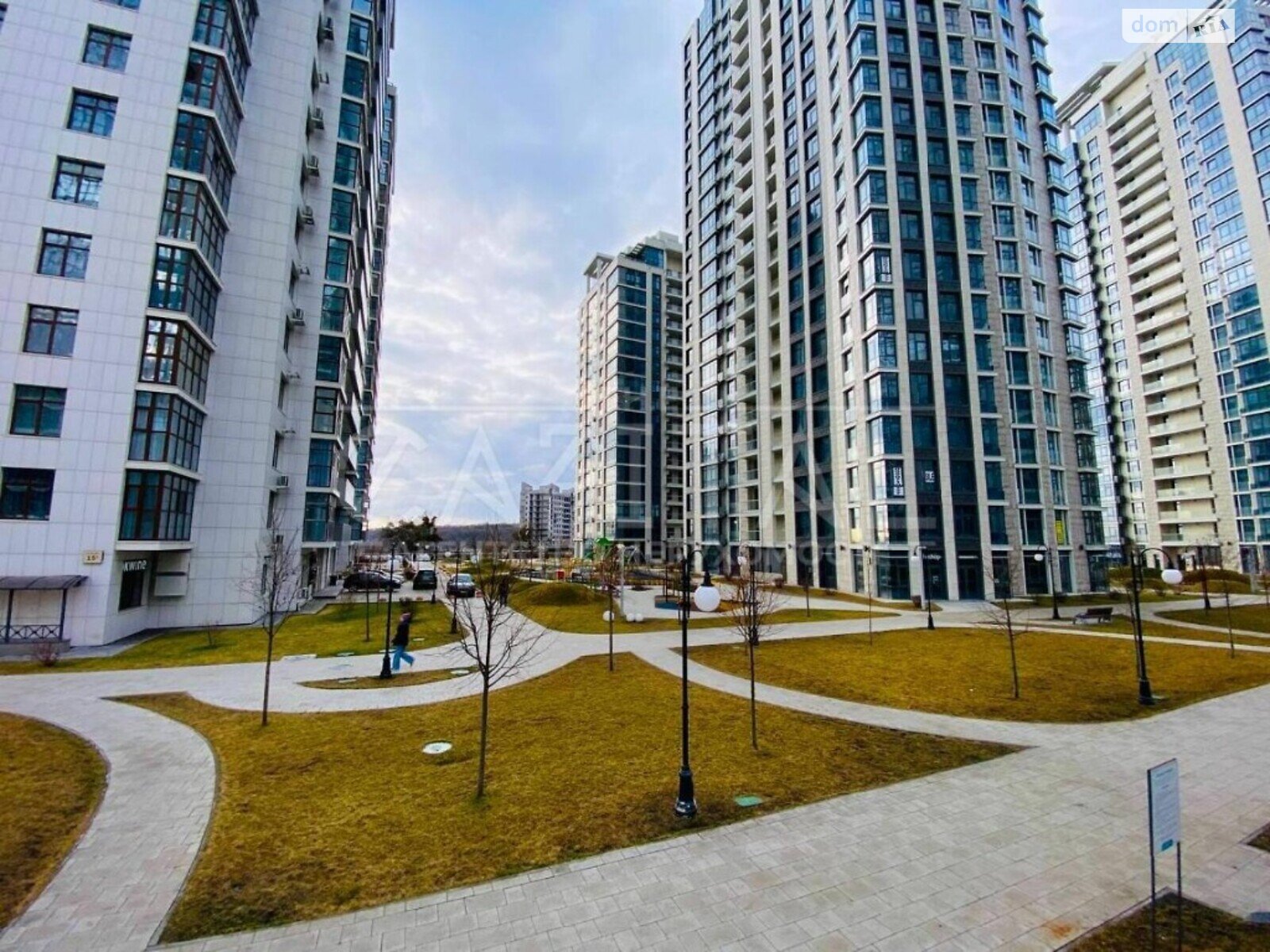 Продаж п`ятикімнатної квартири в Києві, на вул. Андрія Верхогляда, район Печерський фото 1 Продаж п`ятикімнатної квартири в Києві, на вул. Андрія Верхогляда, район Печерський фото 1