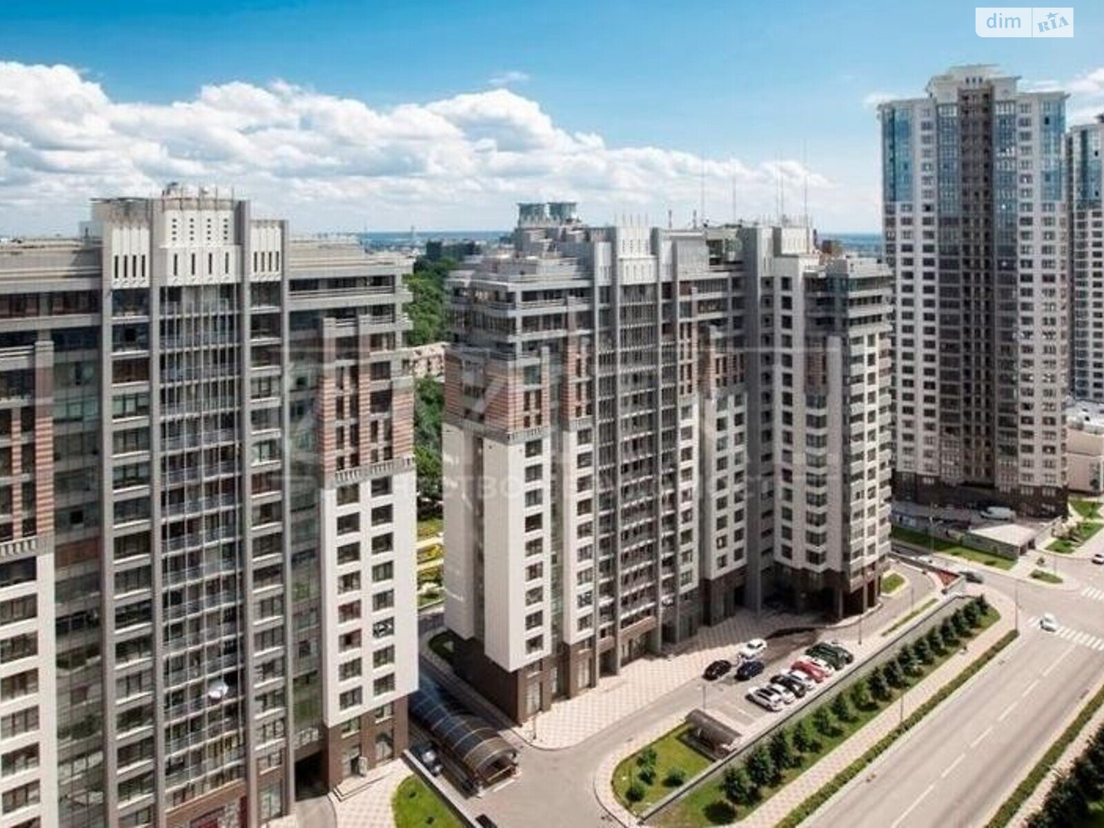 Продажа четырехкомнатной квартиры в Киеве, на ул. Андрея Верхогляда, район Печерский фото 1 Продажа четырехкомнатной квартиры в Киеве, на ул. Андрея Верхогляда, район Печерский фото 1