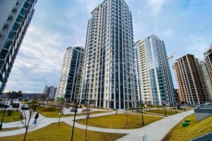 Продаж чотирикімнатної квартири в Києві, на вул. Андрія Верхогляда, район Печерський фото 2