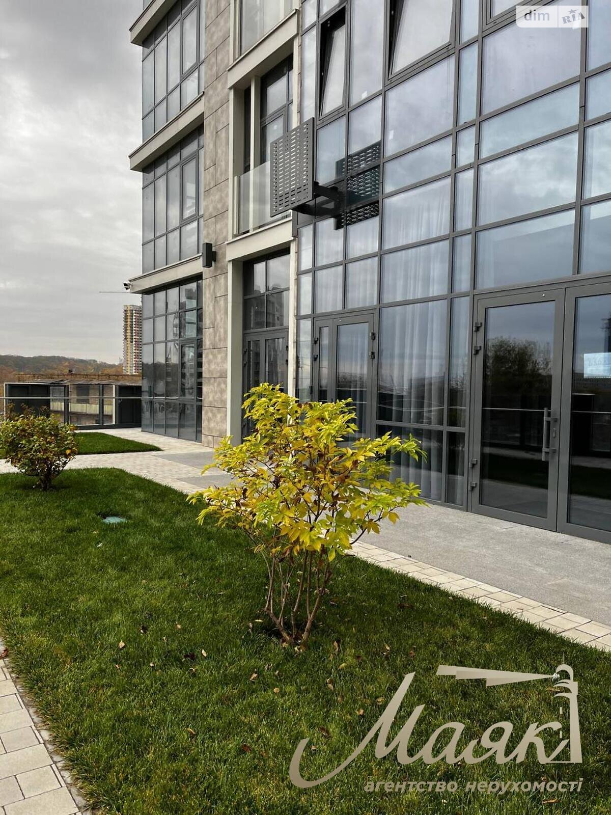 Продажа трехкомнатной квартиры в Киеве, на ул. Андрея Верхогляда 17, район Печерский фото 1 Продажа трехкомнатной квартиры в Киеве, на ул. Андрея Верхогляда 17, район Печерский фото 1